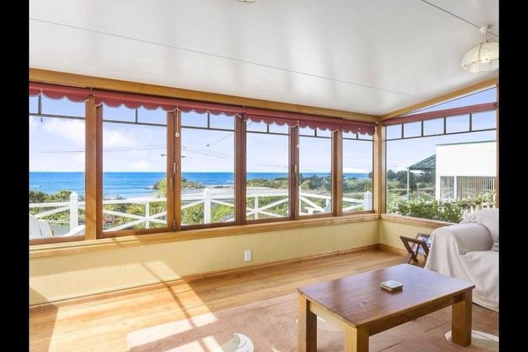 Photo of property in 984 Brighton Road, Brighton, Dunedin, 9035