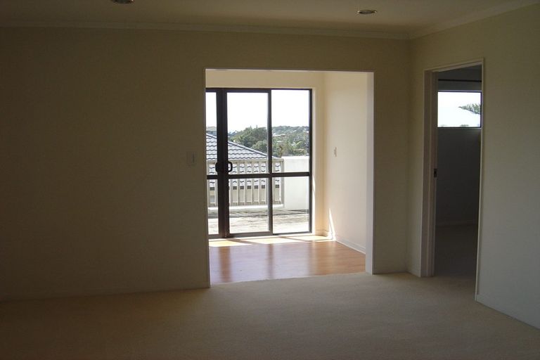 Photo of property in 3 Coventry Way, Long Bay, Auckland, 0630
