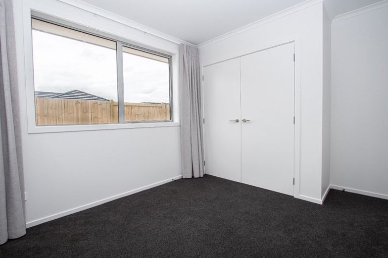 Photo of property in 2/12 Bostonkip Crescent, Fitzroy, Hamilton, 3282