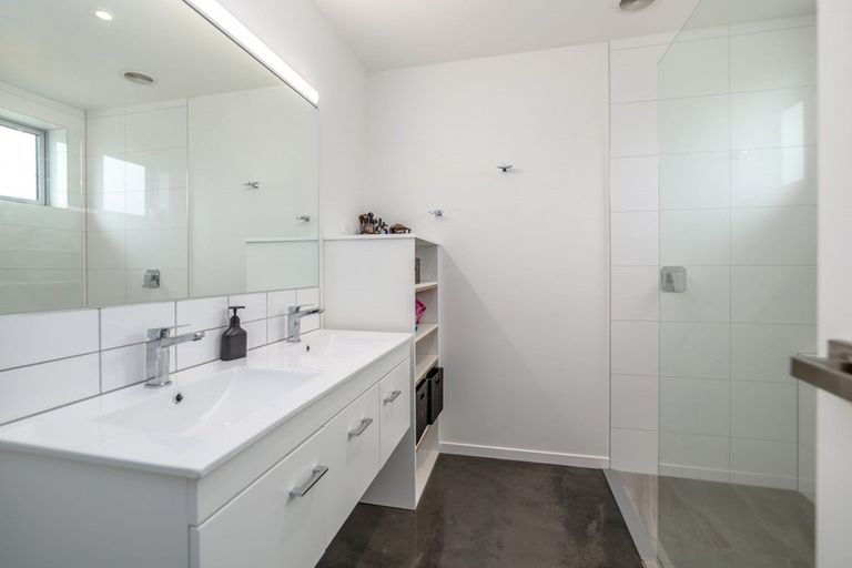 Photo of property in 3 Tuscan Lane, Martinborough, 5711