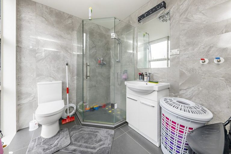 Photo of property in 37 Popokatea Drive, Takanini, 2112