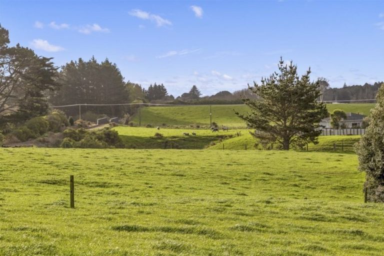 Photo of property in 262 South Road, Hawera, 4610