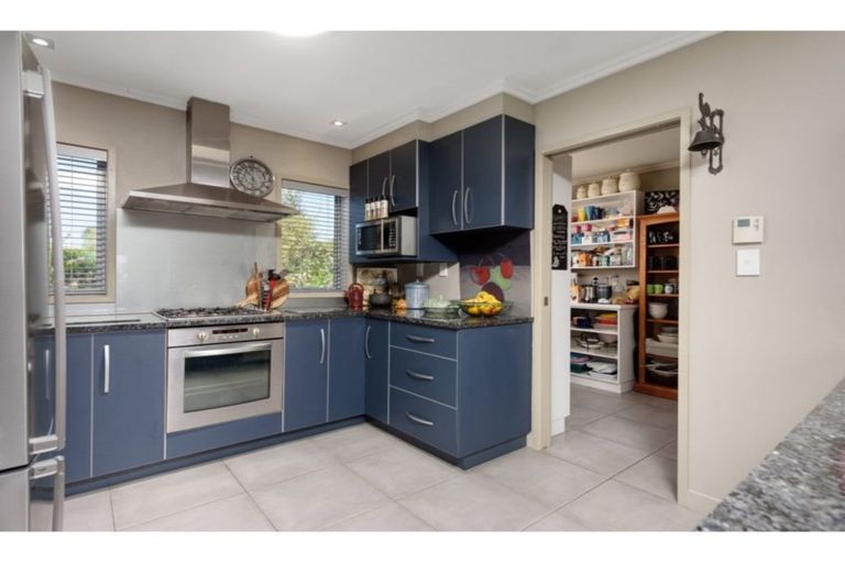 Photo of property in 15 Parnwell Place, Ohauiti, Tauranga, 3112
