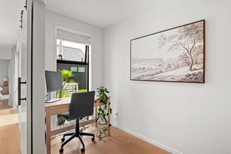 Photo of property in 46 Spur Ridge Rise, Jacks Point, 9371