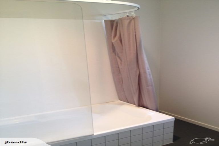 Photo of property in 32 Albionvale Road, Glen Eden, Auckland, 0602