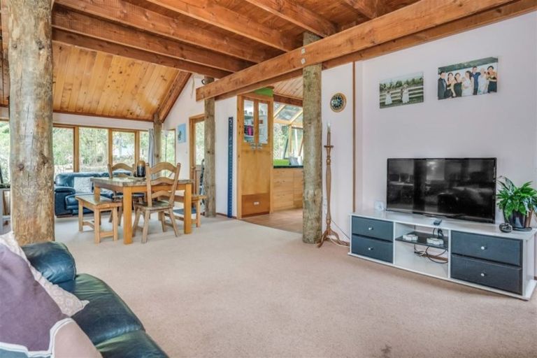 Photo of property in 354 Crane Road, Kauri, Kamo, 0185