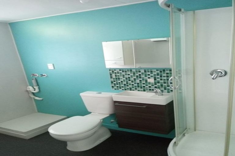 Photo of property in Beresford Apartments, 5/118 Russell Terrace, Berhampore, Wellington, 6023