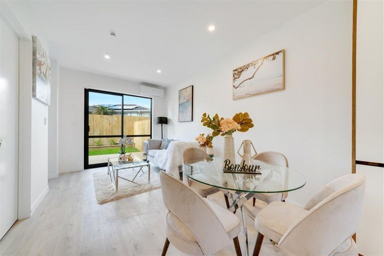 Photo of property in 9b Pukeroa Place, Papakura, 2110