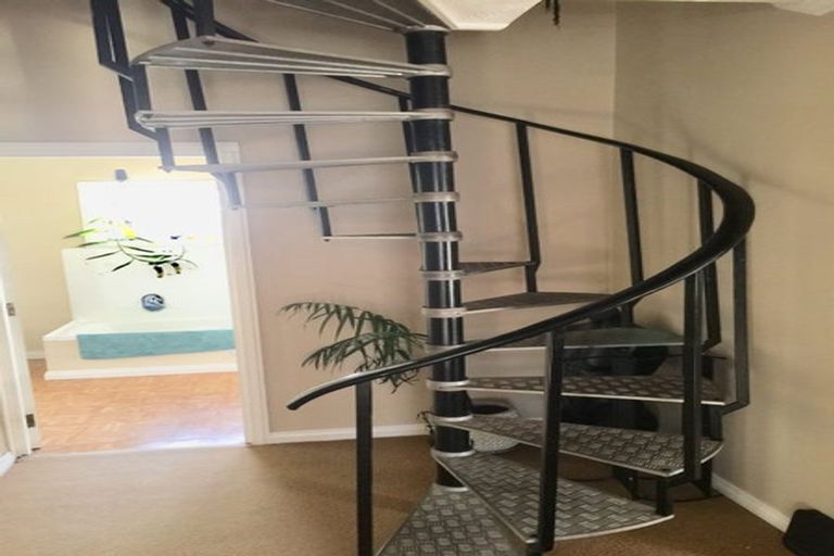 Photo of property in 167 Ohiro Road, Brooklyn, Wellington, 6021