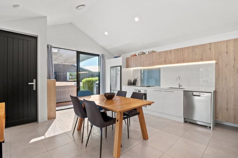 Photo of property in 7 Clover Lane, Lake Hayes, Queenstown, 9304