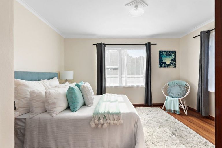 Photo of property in 15 East Street, Petone, Lower Hutt, 5012