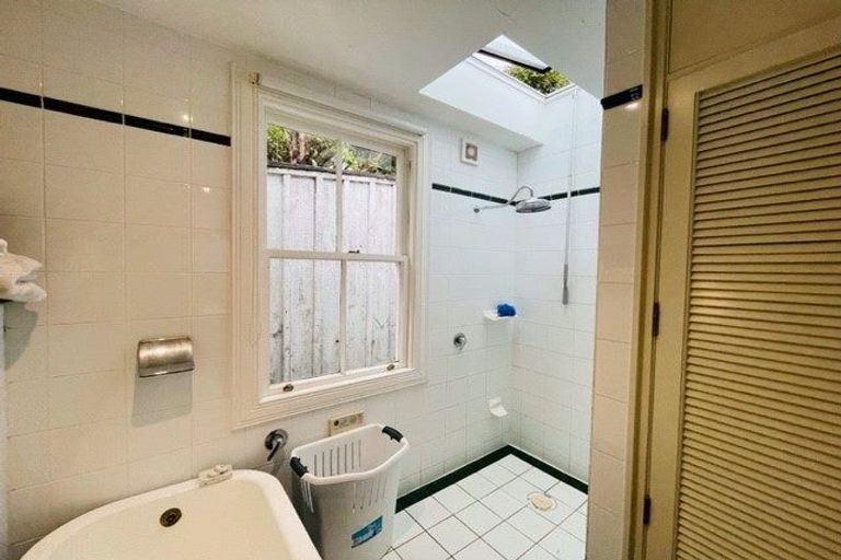 Photo of property in 43c Austin Street, Mount Victoria, Wellington, 6011