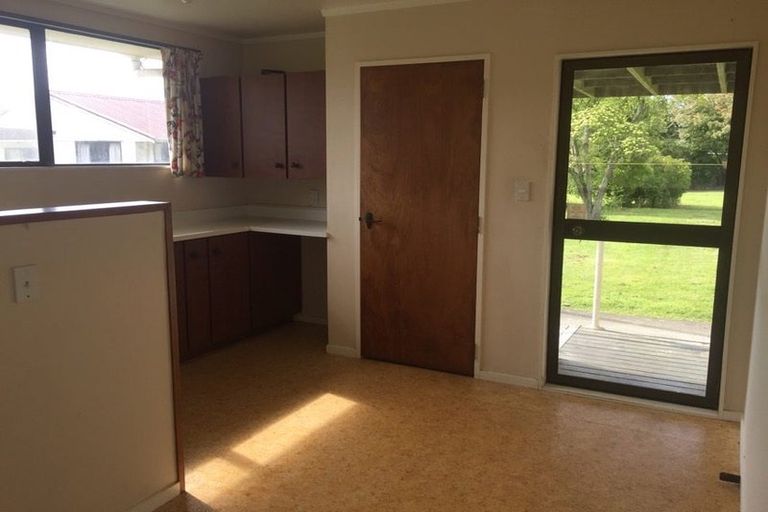 Photo of property in 21 Ongo Road, Hunterville, 4730