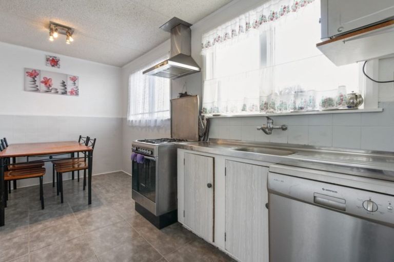 Photo of property in 20 Solent Street, Mangere, Auckland, 2022