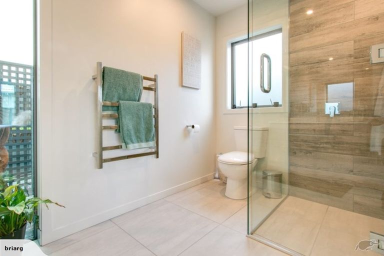 Photo of property in 29 Kapiti Drive, Poraiti, Napier, 4112