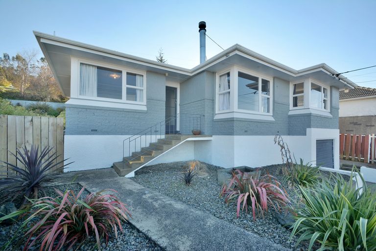 Photo of property in 27 Stephen Street, Halfway Bush, Dunedin, 9010