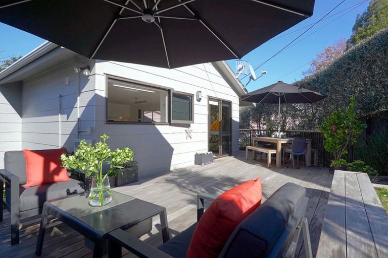 Photo of property in 1/36 Cassino Street, Bayswater, Auckland, 0622
