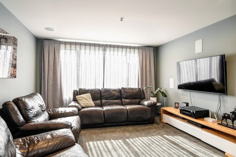 Photo of property in 10 Puketutu Grove, Motueka, 7120