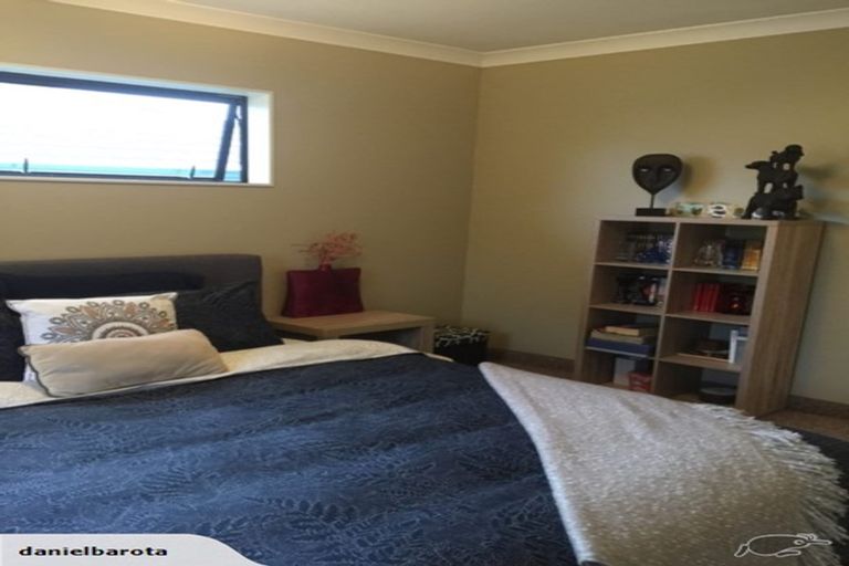 Photo of property in 15 Leanne Way, Waikanae Beach, Waikanae, 5036