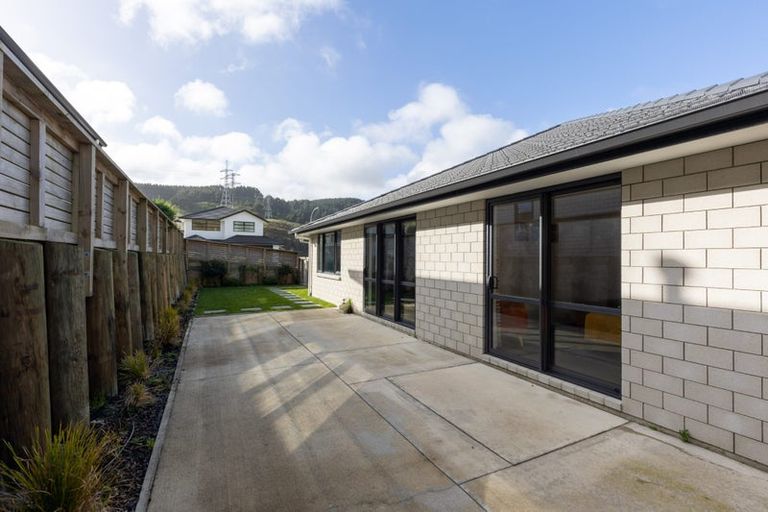 Photo of property in 111 Melksham Drive, Churton Park, Wellington, 6037