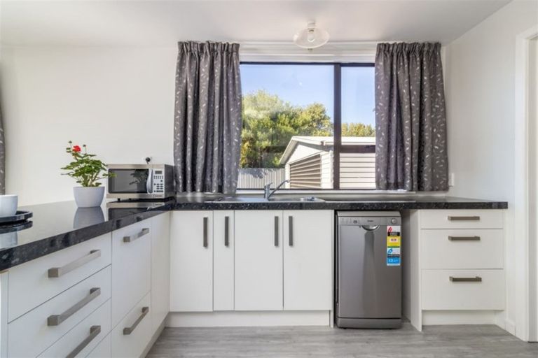 Photo of property in 532b Ferry Road, Woolston, Christchurch, 8023