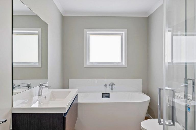 Photo of property in 6 Rotoiti Place, Paraparaumu, 5032