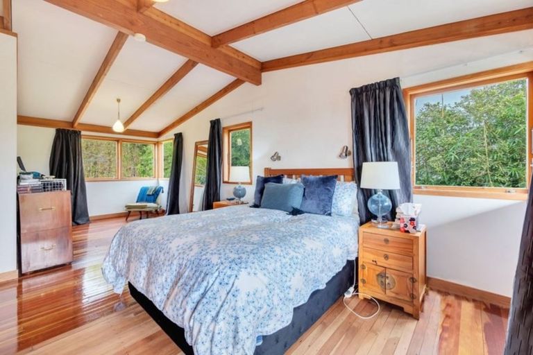 Photo of property in 82 Aberdeen Road, Campbells Bay, Auckland, 0620