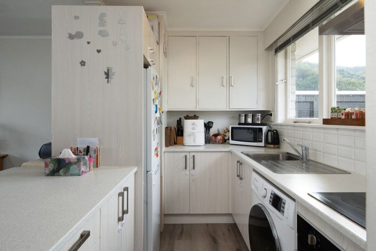 Photo of property in Claredon Court, 46b York Street, Picton, 7220