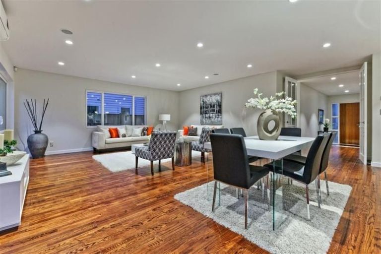 Photo of property in 43 Remuremu Street, Long Bay, Auckland, 0630