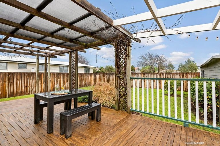 Photo of property in 16 New York Street, Martinborough, 5711