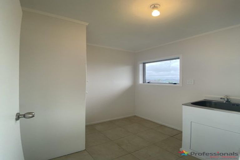 Photo of property in 1 Secretariat Place, Randwick Park, Auckland, 2105