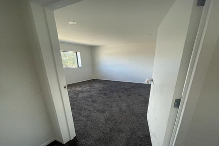 Photo of property in 49b Andrew Road, Howick, Auckland, 2010