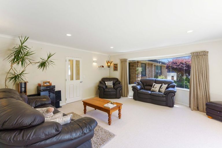 Photo of property in 31 Campion Road, Waikanae Beach, Waikanae, 5036