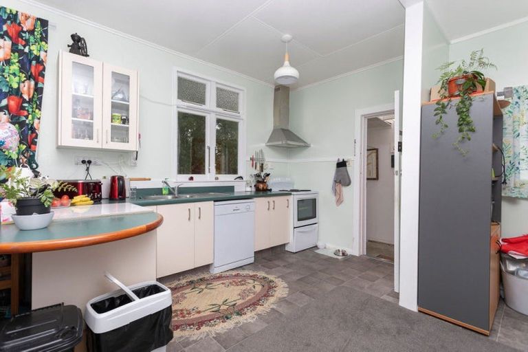 Photo of property in 28a Cole Street, Dannevirke, 4930