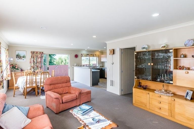 Photo of property in 27 Manhattan Court, Paraparaumu Beach, Paraparaumu, 5032