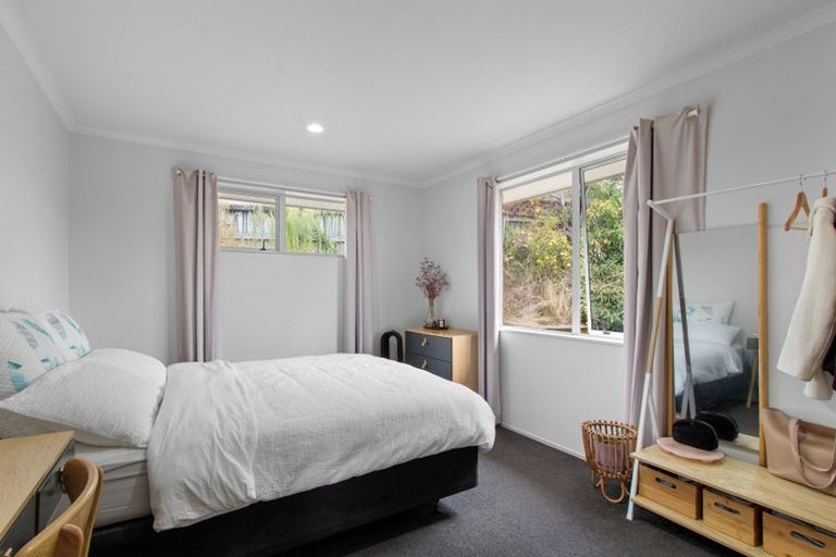 Photo of property in 14 Everton Place, Grandview Heights, Hamilton, 3200