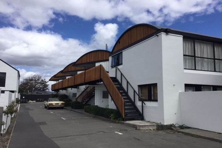 Photo of property in 1/136 Holly Road, St Albans, Christchurch, 8014