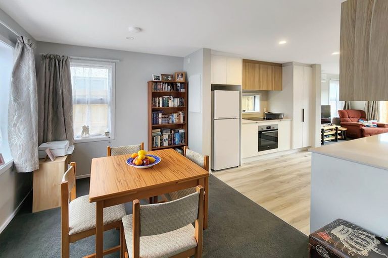 Photo of property in 5/6 Peel Place, Wainuiomata, Lower Hutt, 5014