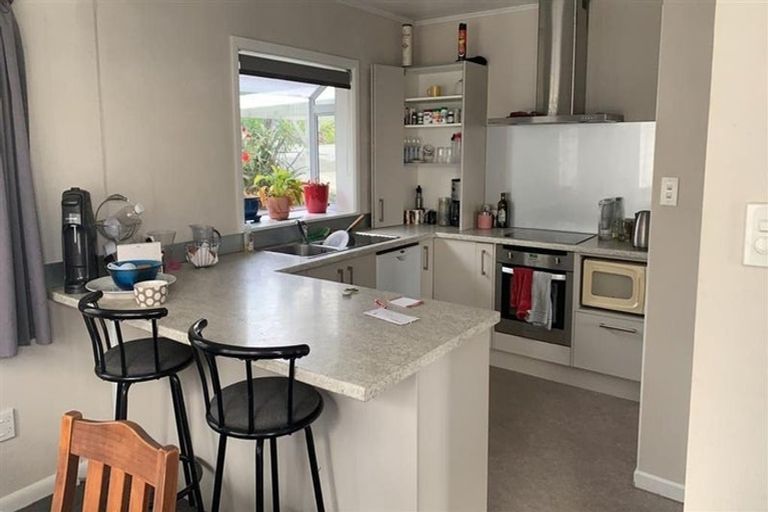 Photo of property in 8 Taunton Place, Stoke, Nelson, 7011