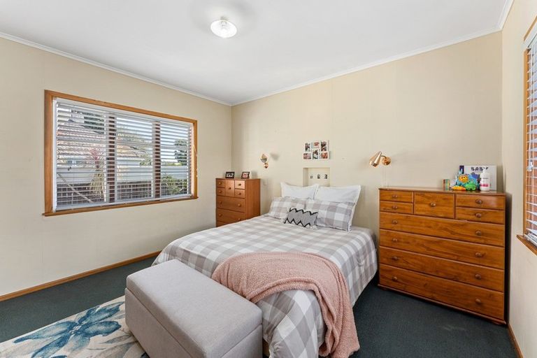 Photo of property in 43 Aotaki Street, Otaki, 5512