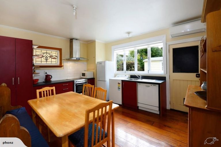 Photo of property in 143 Tasman Street, Nelson, 7010