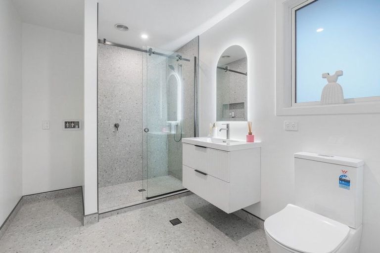 Photo of property in 1/21 Church Street, Devonport, Auckland, 0624