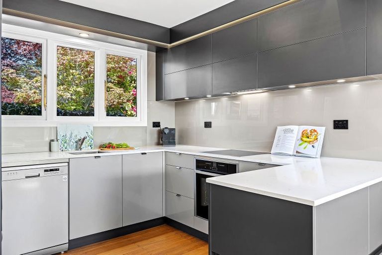 Photo of property in 6 Nyoli Street, Northcote, Christchurch, 8052