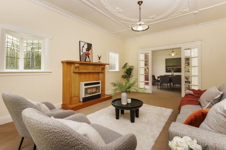 Photo of property in 328 Karori Road, Karori, Wellington, 6012