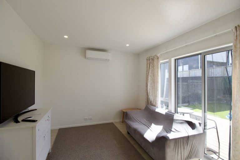 Photo of property in 6 Heri Lane, Westgate, Auckland, 0814