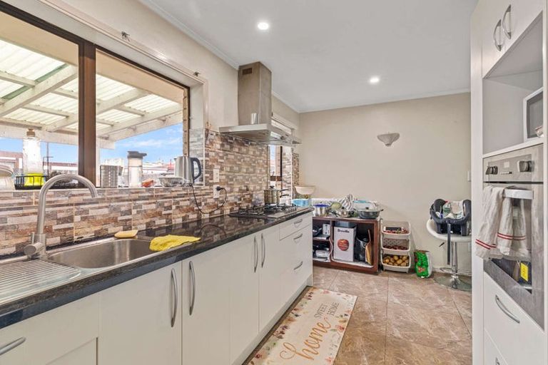 Photo of property in 3/104 Carruth Road, Papatoetoe, Auckland, 2025