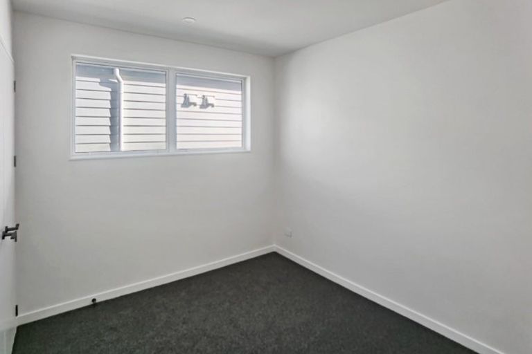 Photo of property in 6 Yellow Pear Lane, Karaka, 2578