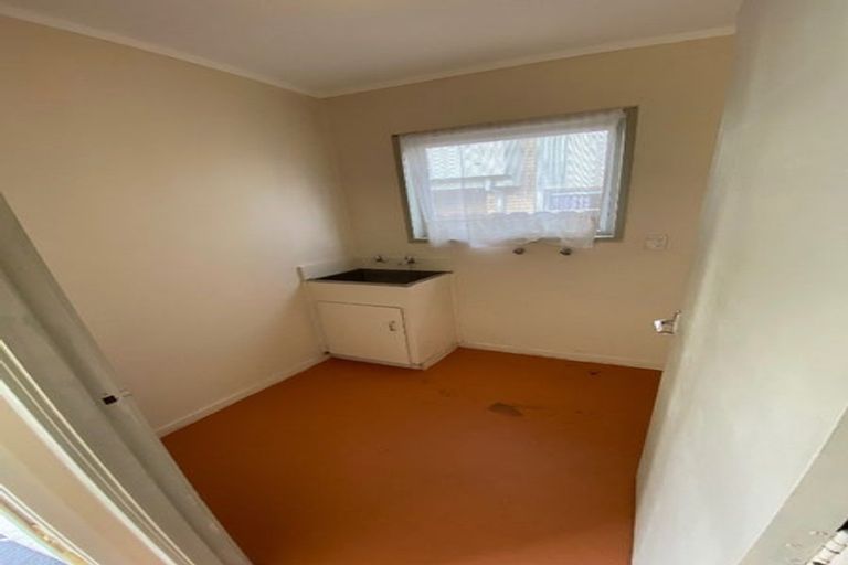 Photo of property in 300 Bucklands Beach Road, Bucklands Beach, Auckland, 2012