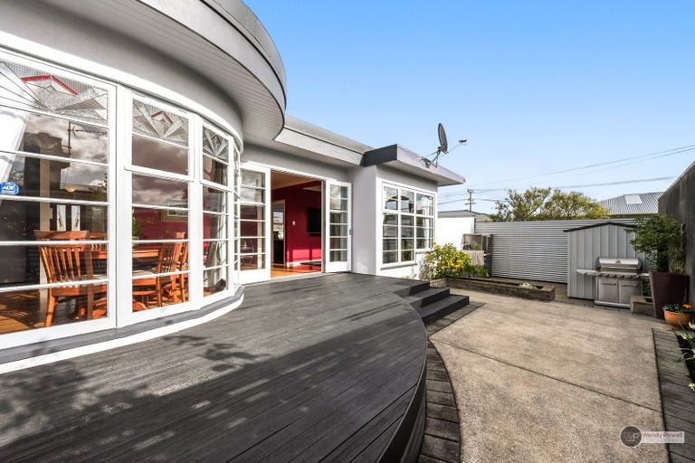 Photo of property in 1 Meadows Avenue, Waiwhetu, Lower Hutt, 5010