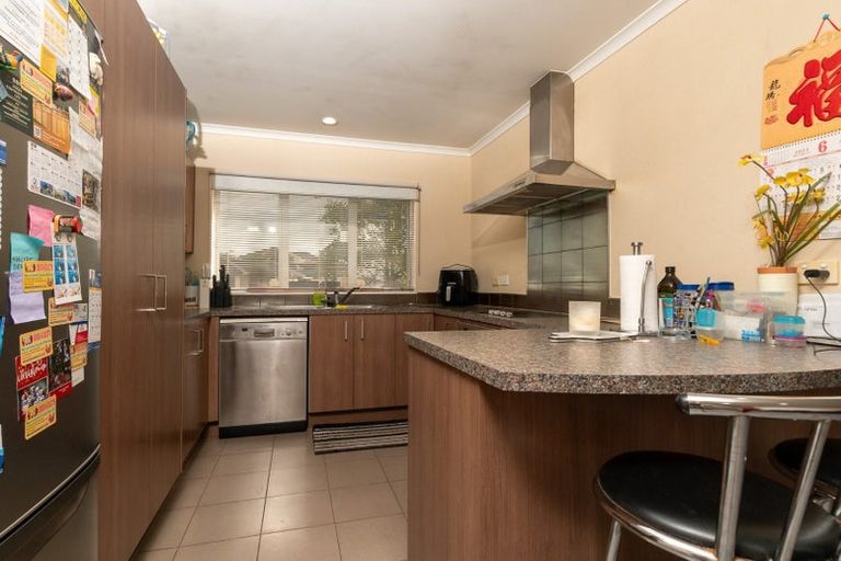 Photo of property in 19 Foxlaw Street, Randwick Park, Auckland, 2105